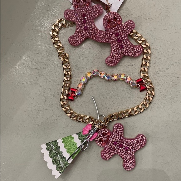 BETSEY JOHNSON PINK GINGERBREAD STATEMENT NECKLACE & MATCHING EARRINGS - Picture 4 of 10